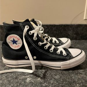 Size 8.5 black high top converse